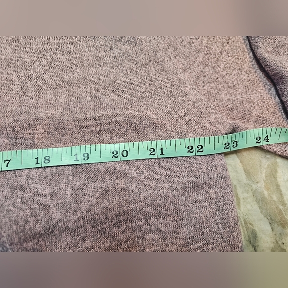 Andrée by Unit Heathered Mauve Knit Pullover Top Size Small Long Sleeve Soft Str - Picture 8 of 11